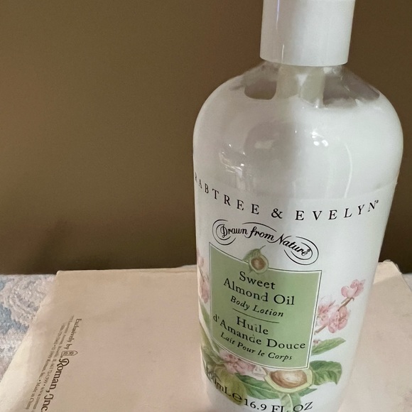 Crabtree & Evelyn Bath & Body Crabtree Evelyn Sweet Almond Oil Body